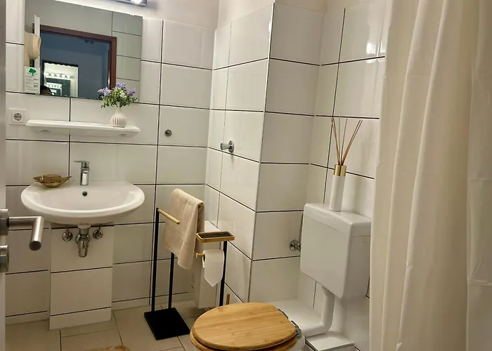 Wunderschoenes Citynahes Διαμέρισμα *